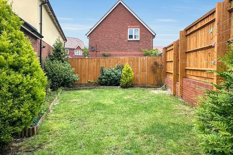 2 bedroom coach house for sale, Pearson Road, Swindon SN25