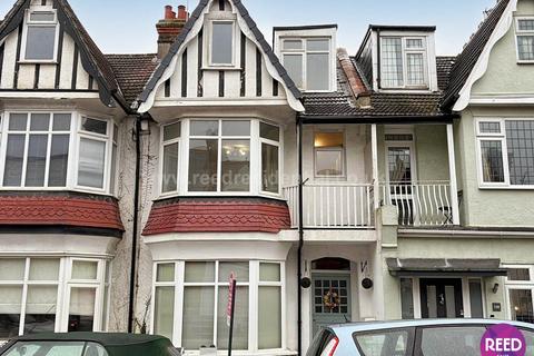 1 bedroom apartment to rent, Pall Mall, Leigh On Sea