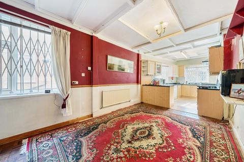 4 bedroom semi-detached house for sale, Hervey Road, London