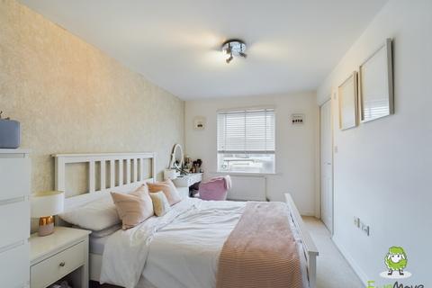 2 bedroom flat for sale, Banbury Way, Basingstoke, Hampshire, RG24