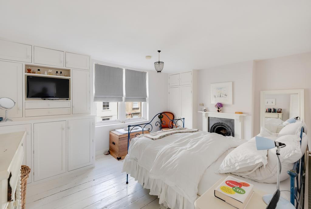 Principal bedroom