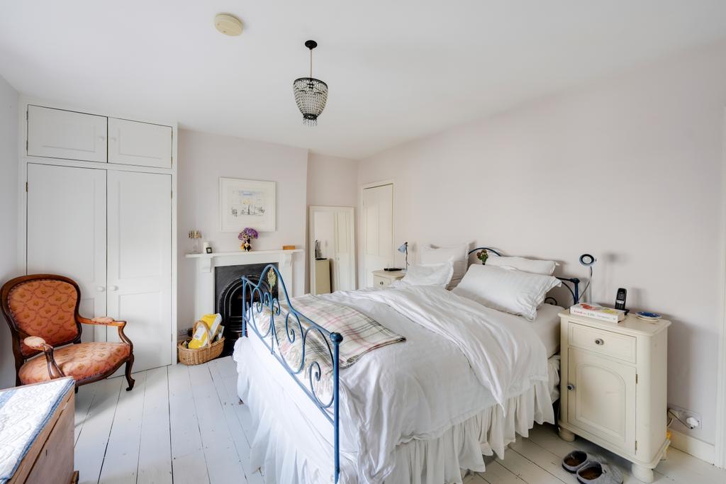 Principal bedroom
