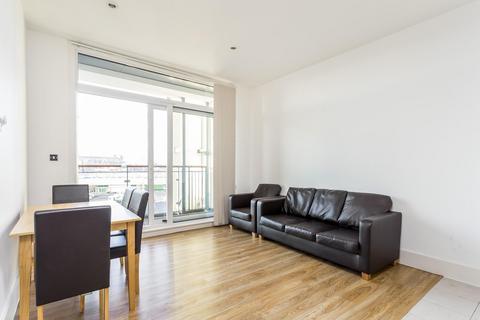 2 bedroom flat to rent, Cornell Square, London, SW8
