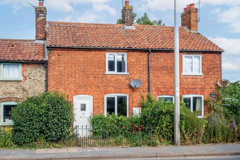 2 bedroom terraced house for sale, Shipdham Road, Dereham