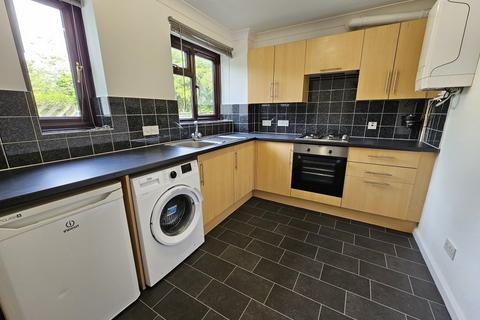 1 bedroom flat to rent, Hedley Court, Hedley View HP10