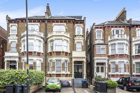 2 bedroom apartment to rent, Worple Road London SW20