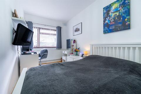 2 bedroom flat for sale, The Garth, Abertridwr, Caerphilly, CF83 4ES