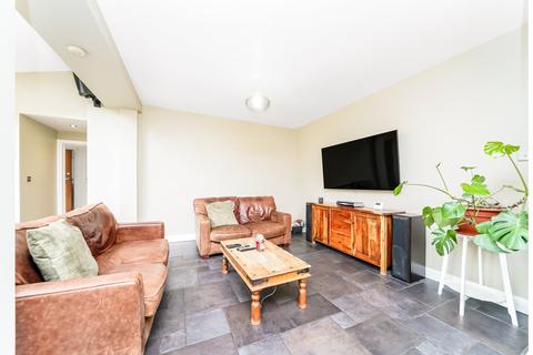 3 bedroom end of terrace house for sale, Wadham Avenue, Walthamstow, E17