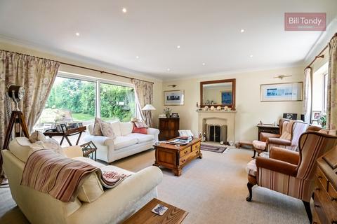 Ivy Cottage The Shrubbery, Elford, Tamworth, B79 9BX