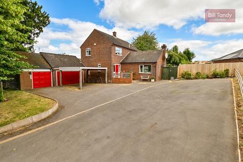 Ivy Cottage The Shrubbery, Elford, Tamworth, B79 9BX