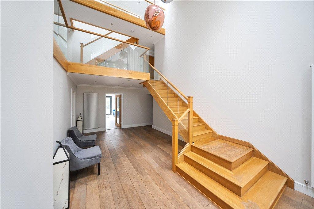 Stunning Hall