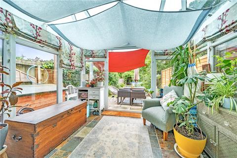 47 Elphinstone Road, London, E17 5EZ