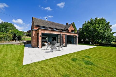 4 bedroom equestrian property for sale, Broad Hill, Defford, Worcester, Worcestershire, WR8