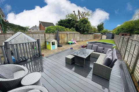 102 Highcroft Avenue, Blackpool, FY2 0BW