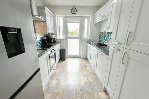 102 Highcroft Avenue, Blackpool, FY2 0BW