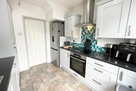 102 Highcroft Avenue, Blackpool, FY2 0BW