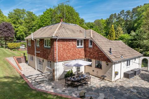 4 bedroom detached house for sale, Fullers Vale, Headley Down, Hampshire, GU35