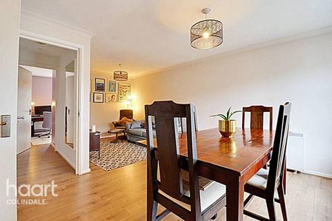 3 bedroom flat for sale, Pocklington Close, NW9