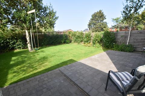 5 bedroom detached house for sale, Dartford Road, Urmston, M41