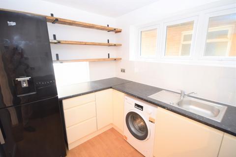 1 bedroom flat to rent, South Coast Road Peacehaven BN10