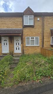 2 bedroom terraced house to rent, Snowdon Drive, London NW9