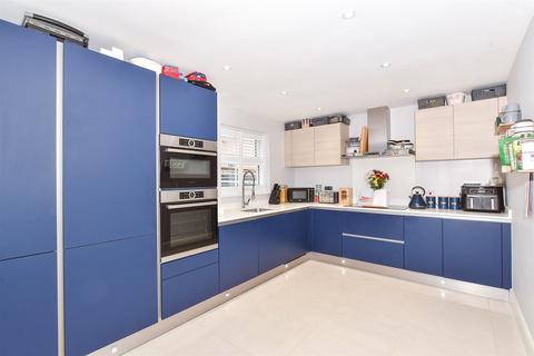 4 bedroom townhouse for sale, Carmelite Road, Aylesford, Kent