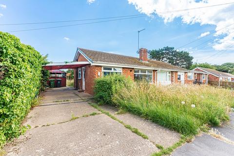 2 bedroom semi-detached bungalow for sale, St. Nicholas Drive, Caister-On-Sea