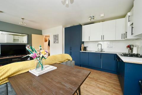 2 bedroom apartment for sale, North Lodge Drive, Papworth Everard, Cambridge, CB23