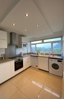 3 bedroom flat to rent, Monckton Court, Strangways Terrace, London, W14 8NF