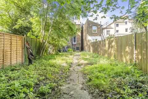 31b Laurel Grove, London, SE20 8QJ