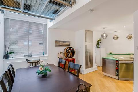 3 bedroom mews for sale, St James's Terrace Mews, St Johns Wood, London, NW8