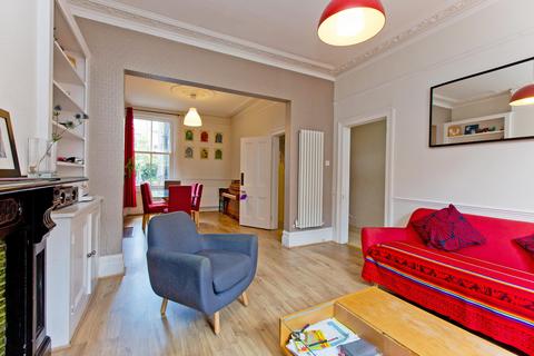 17 Courthope Road, London, NW3 2LE