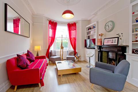 17 Courthope Road, London, NW3 2LE