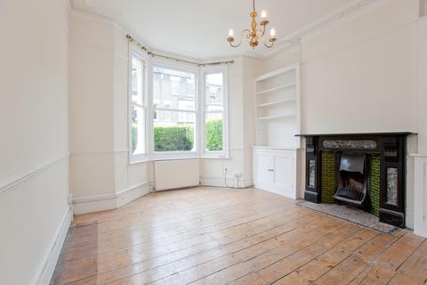 17 Courthope Road, London, NW3 2LE