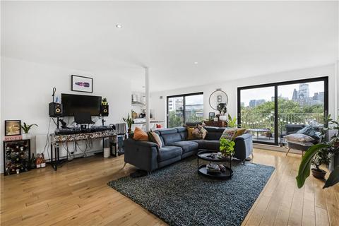 2 bedroom penthouse for sale, Cavell Street, London, E1