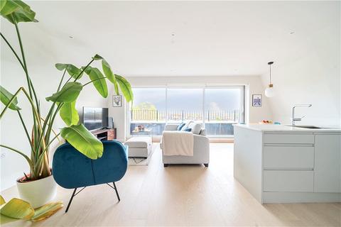 Flat 8, 2 Sutherland Road, London, W13 0DT