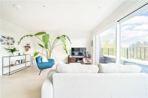 Flat 8, 2 Sutherland Road, London, W13 0DT