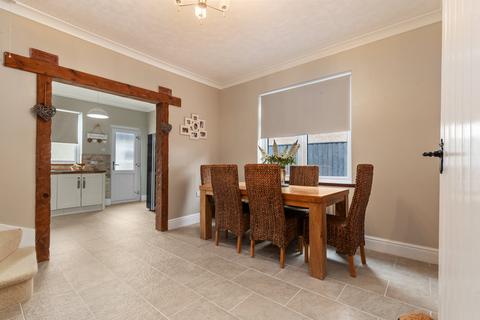 3 bedroom detached bungalow for sale, St Peters Road, Johnston, SA62