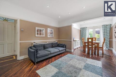 32 Bradstock Road, Epsom, KT17 2LH