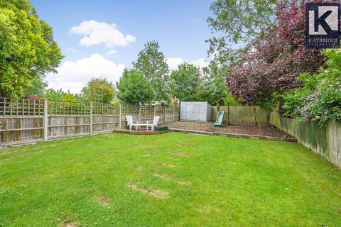 32 Bradstock Road, Epsom, KT17 2LH
