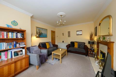 30 Comiston View, Edinburgh, EH10 6LP
