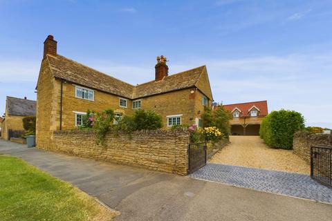 5 bedroom cottage for sale, High Street, Bourne PE10