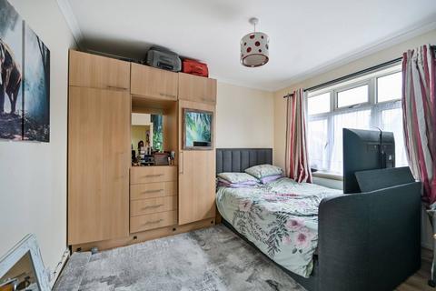 8 Hounslow Gardens, Hounslow, TW3 2DU