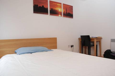 1 bedroom flat to rent, Avanté Court, Kingston, Kingston upon Thames, KT1