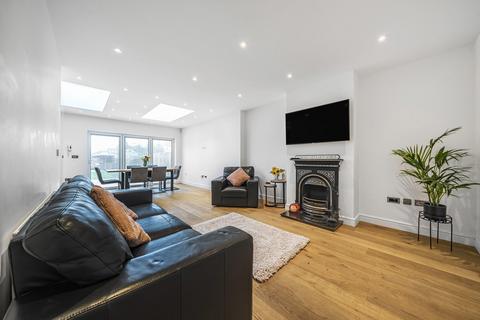80 Swakeleys Road, Ickenham, Uxbridge, UB10 8BB