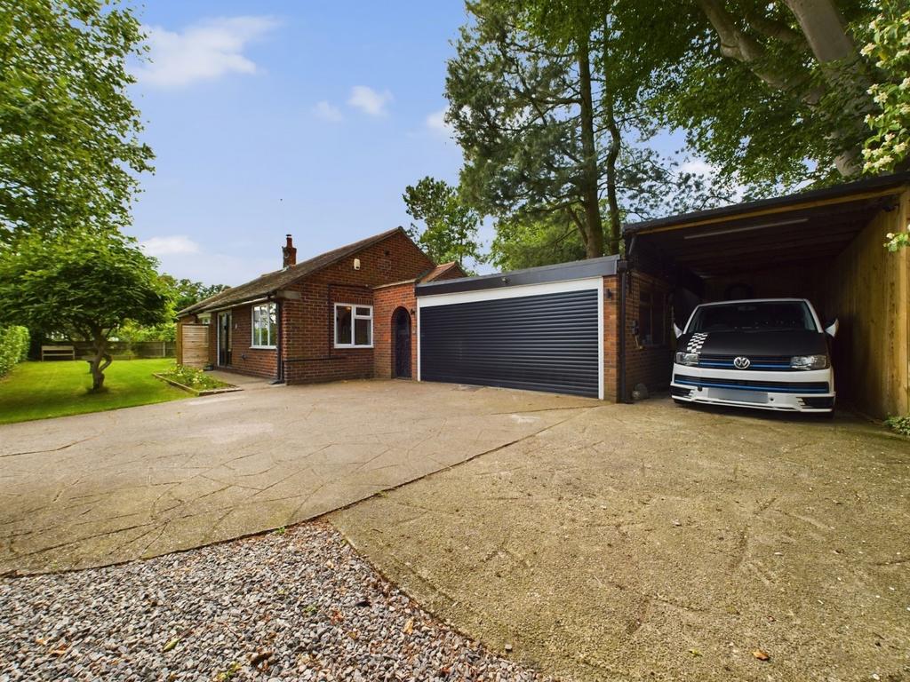 Front of house and driveway