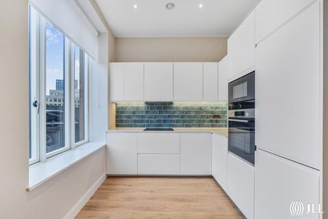 3 bedroom flat to rent, Copperworks Wharf, London, E15