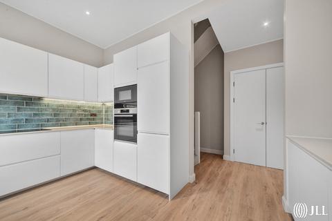 3 bedroom flat to rent, Copperworks Wharf, London, E15