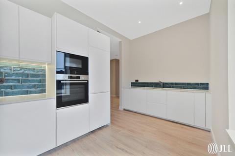 3 bedroom flat to rent, Copperworks Wharf, London, E15