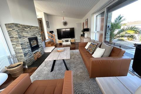 29 Treworder Road, Truro, TR1 2JZ
